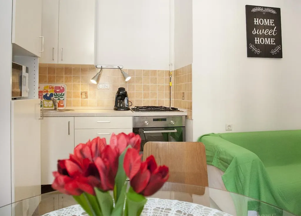 Carolyn Apartman In The Old City Apartment Budapest