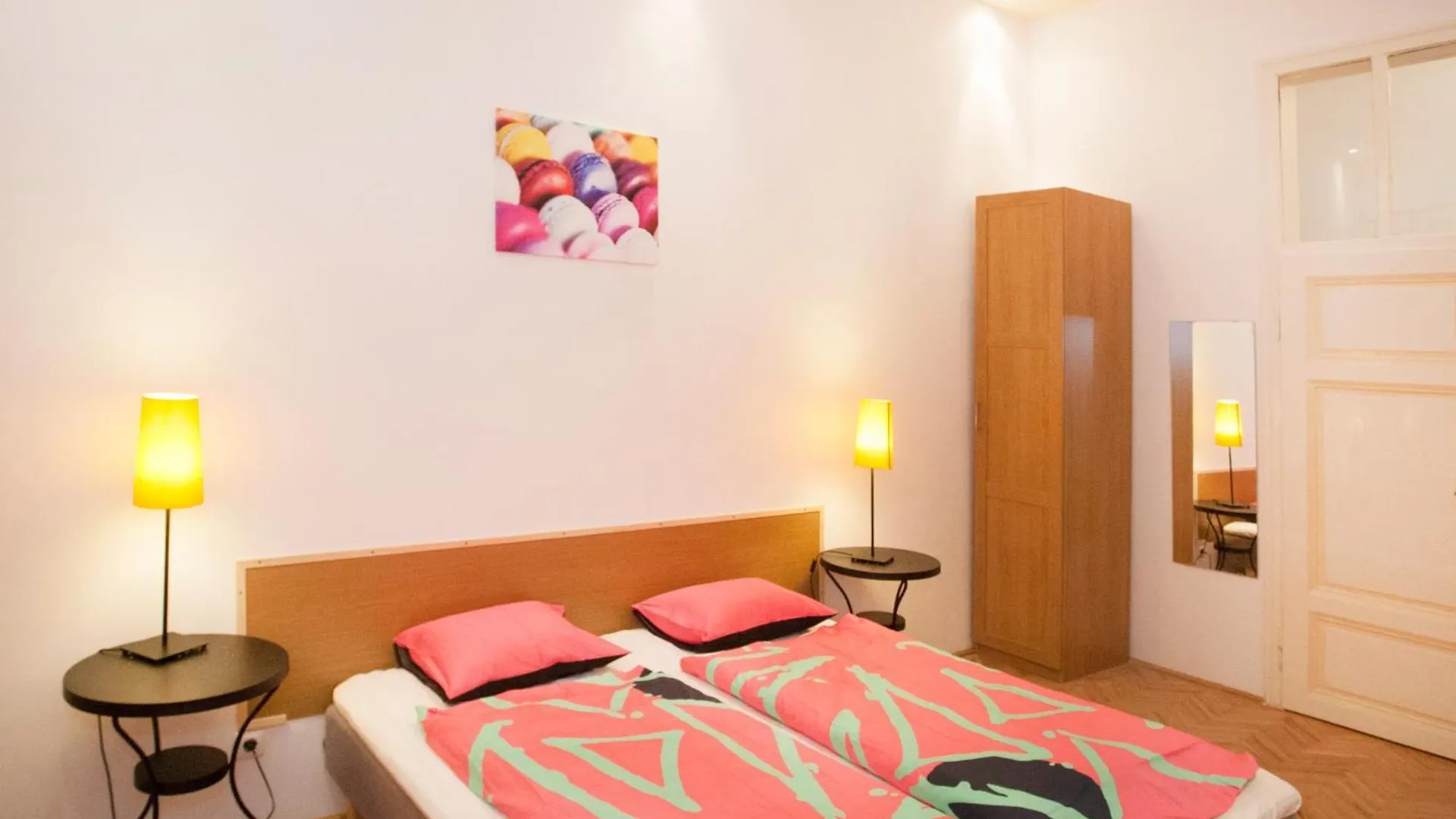 Carolyn Apartman In The Old City Apartment Budapest Hungary