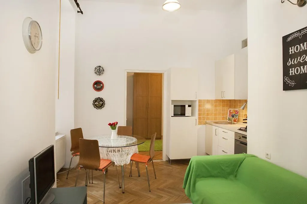 Carolyn Apartman In The Old City Apartment Budapest