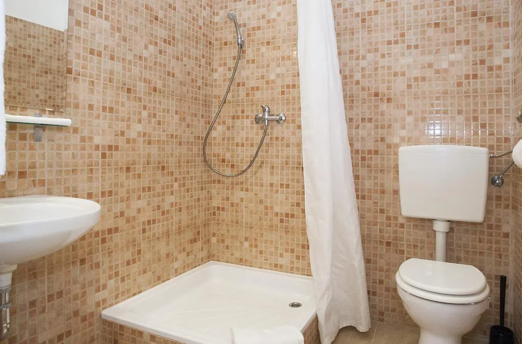 Carolyn Apartman In The Old City Apartment Budapest